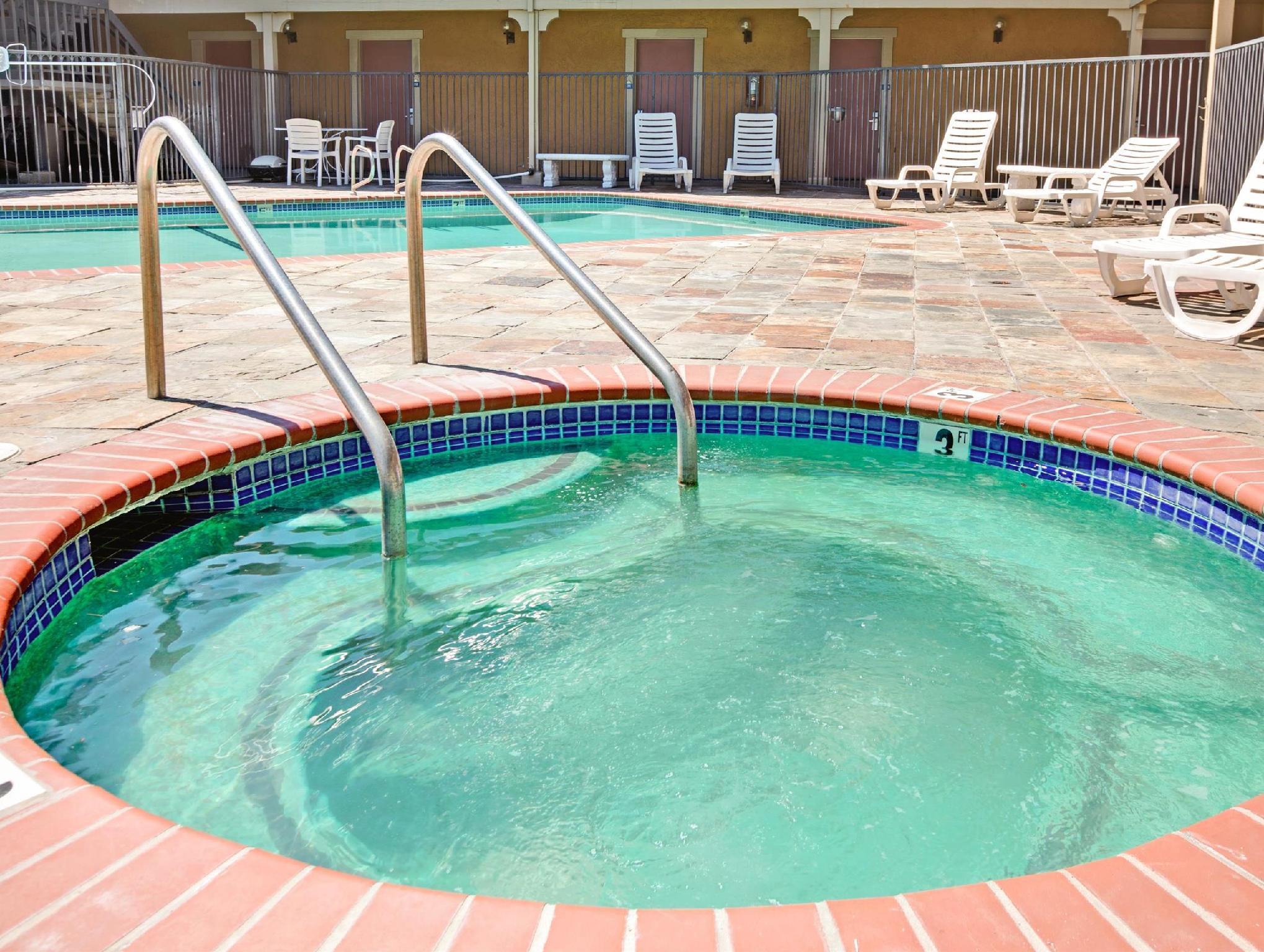 Days Inn By Wyndham San Jose Convention Center Экстерьер фото